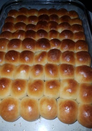 A picture of Cheese bread ball.