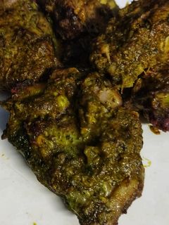 চিকেন হরিয়ালি টিক্কা(Chicken hariyali tikka recipe in Bengali) রেসিপির প্রধান ছবি