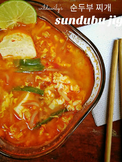 Foto resep Sundubu Jjigae 순두부 찌개 (sup tahu pedas)