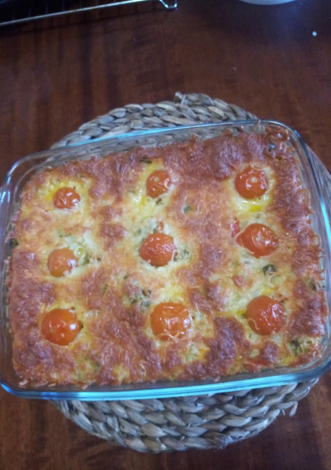 Una foto de Pastel salado de brócoli y arroz