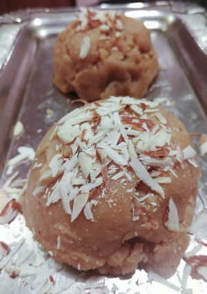 A picture of Dal halwa.