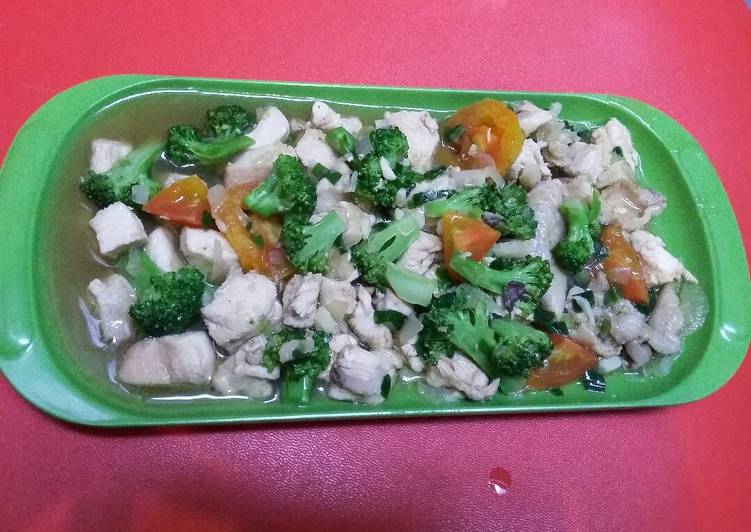 Suir Ayam Brokoli Saus Tiram