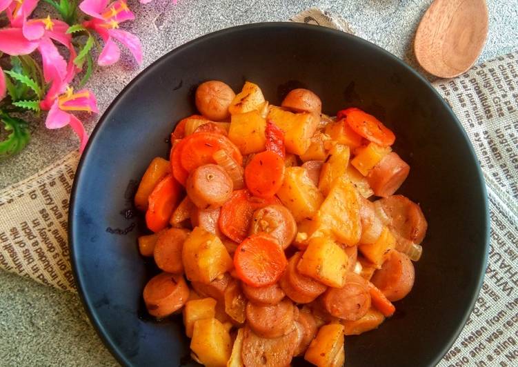 Cara Gampang Membuat Sosis Wortel Kentang Masak Pedas, Lezat