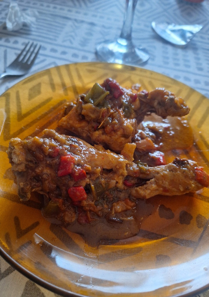 Una foto de Pollo con samfaina