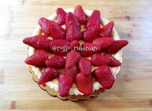 Foto di La mia crostata di frolla e fragole