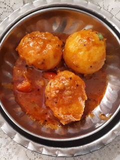 દમ આલુ (Dum Aloo Recipe In Gujarati) રેસીપી મુખ્ય ફોટો