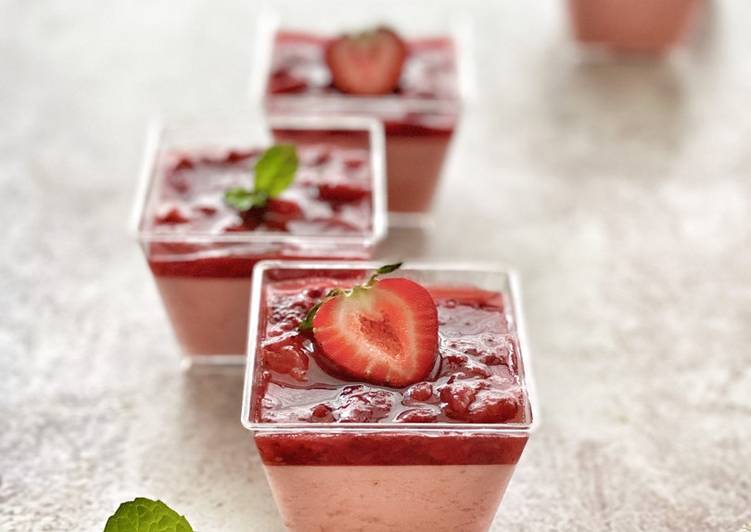 Strawberry Compote Pudding