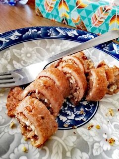 O poză a rețetei Clătite cu pudră de roșcove și nucă.