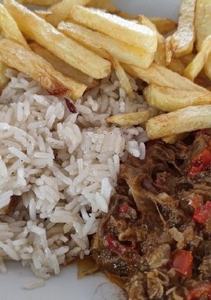 Foto principal de Arroz blanco al ajo y laurel