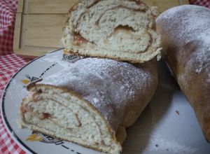 Una foto de Pan con dulce de guayaba venezolana