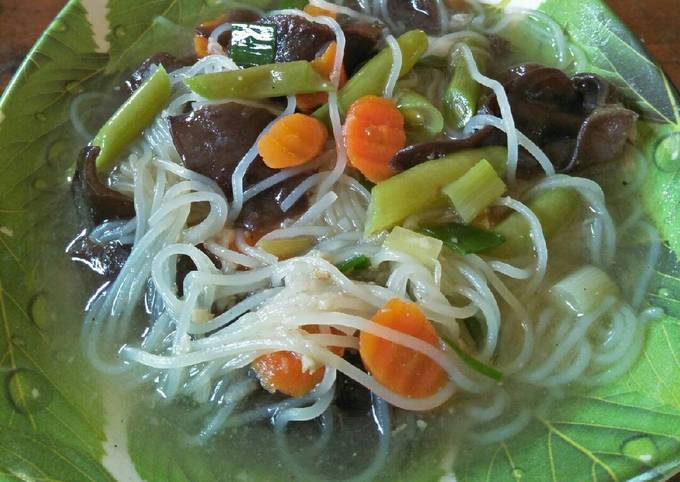 Resep: Sop bihun wortel jamur kuping buncis Yang Enak