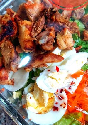 A picture of Chicken salad.