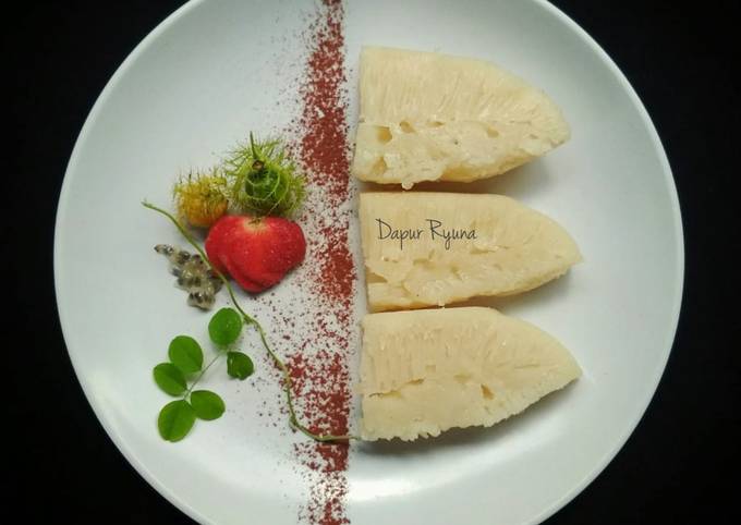 Apem Putih / Pak Thong Koh / Steamed White Sugar Cake