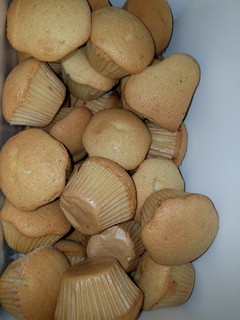 A picture of Vanilla cup cake.