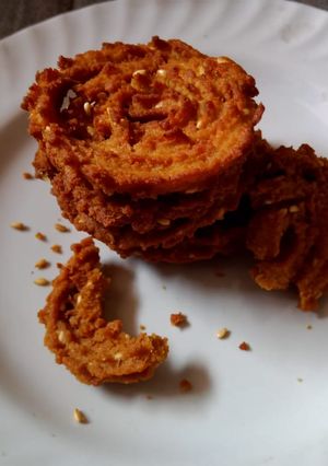 A picture of Gujarati Chakari.