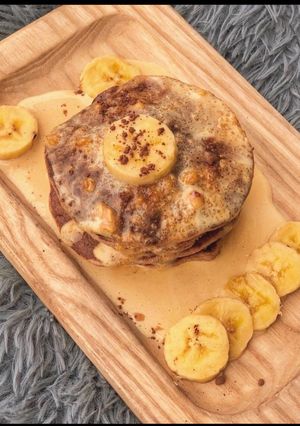 Hình của món EatcleanPancake yến mạch sốt trứng muối.
