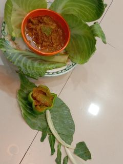 सिमला मिरचीची रस्सा भाजी (shimla mirchi rassa bhaji recipe in marathi) रेसिपी चे मुख्य फोटो
