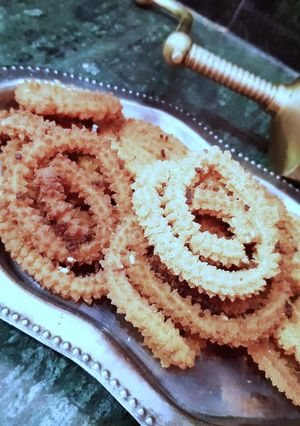 A picture of Butter chakli.