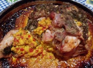 Una foto de Cuadril de cerdo mechado con papas al horno