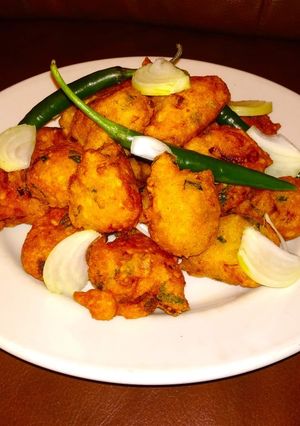 A picture of Moong dal pakora.