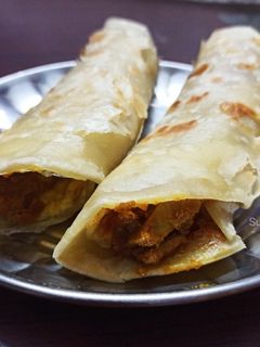 চিকেন এগ রোল (chicken egg roll recipe in Bengali) রেসিপির প্রধান ছবি