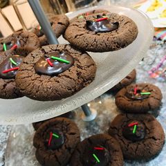 Chocolate-drop Cookies A picture of Chocolate-drop Cookies.