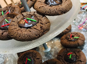 A picture of Chocolate-drop Cookies.