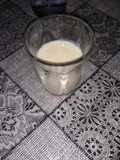 Yogurt de pájaros o kéfir con plátano