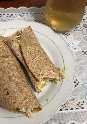 Una foto de Burritos con pollo y guacamole una tentación