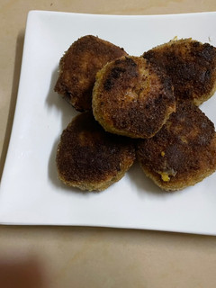 உருளைக்கிழங்கு சிக்கன் கட்லெட் potato cutlet recipe in tamil செய்முறை முக்கிய புகைப்படம்