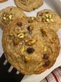 Pistachio and Chocolate Cookies