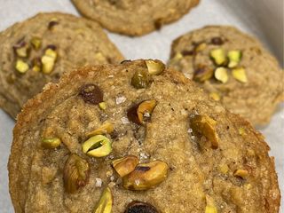 Pistachio and Chocolate Cookies