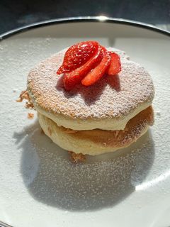 鬆軟綿密的日式舒芙蕾鬆餅 的食譜成品照片