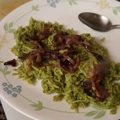 A picture of Spinach biryani.