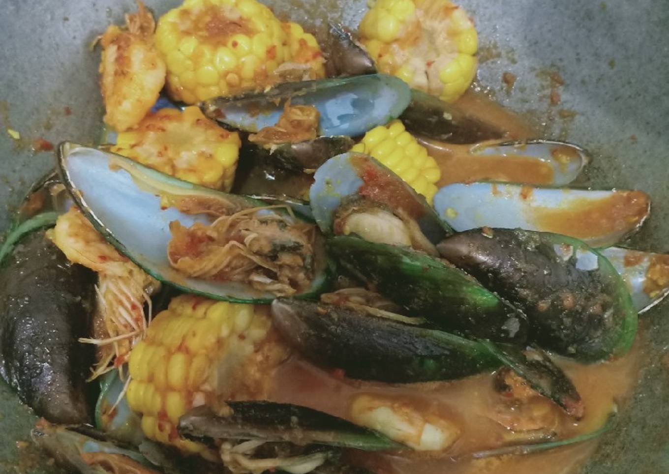 Kerang hijau + udang saus nyemek 😁 #maChak