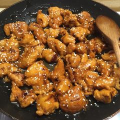 A picture of Honey sesame chicken.
