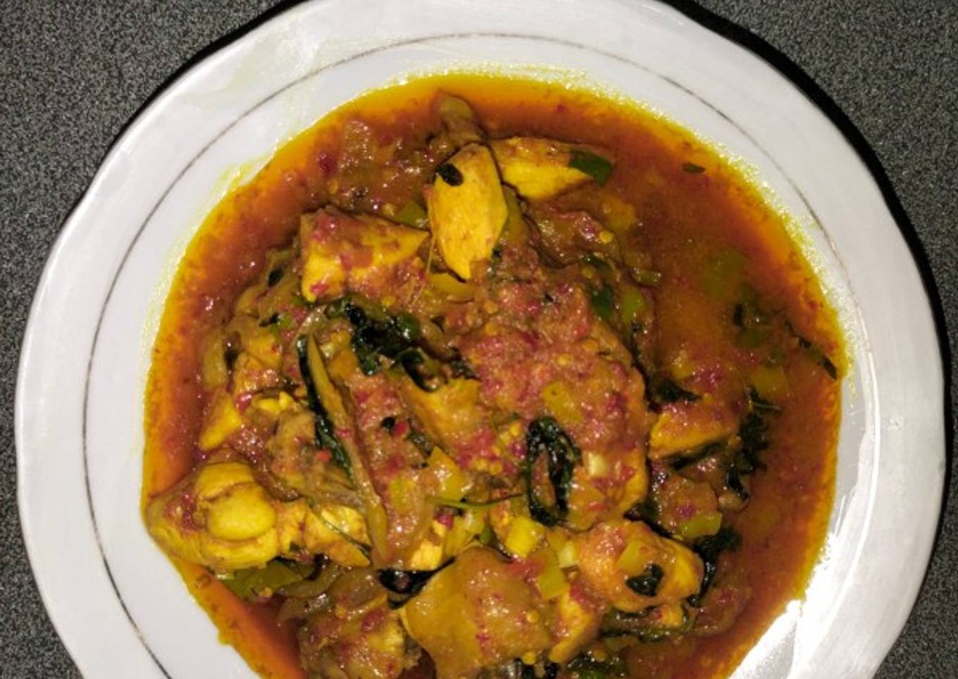 Ayam rica pedas kemangi