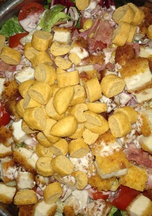 Фото Салат "Цезарь" / Salad "Caesars".