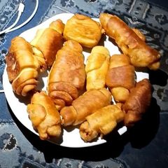 A picture of Fish roll.