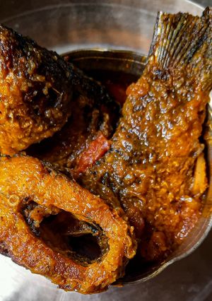 কাতলা মাছের ঝোল (katla macher jhol recipe in Bengali) রেসিপির প্রধান ছবি