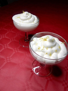 Una foto de Mousse de limón (Fácil)