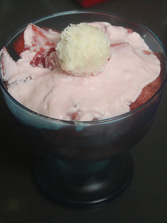 Una foto de Sandía con yogur de fresa