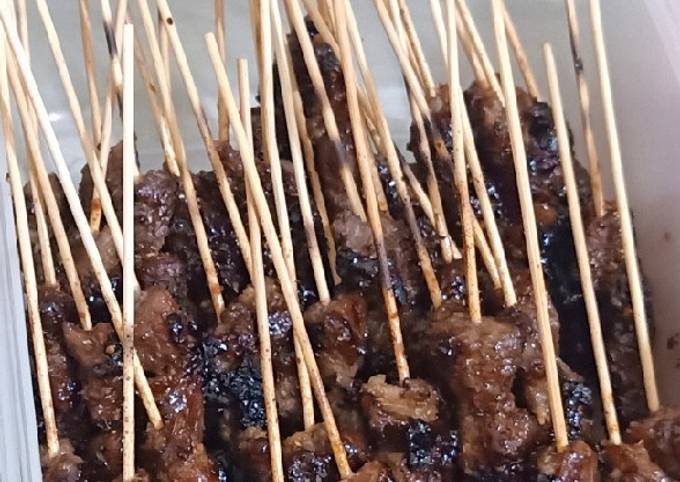 Resep Sate Kambing Empuk Dan Meresap Bumbunya Oleh Resintaw - Cookpad