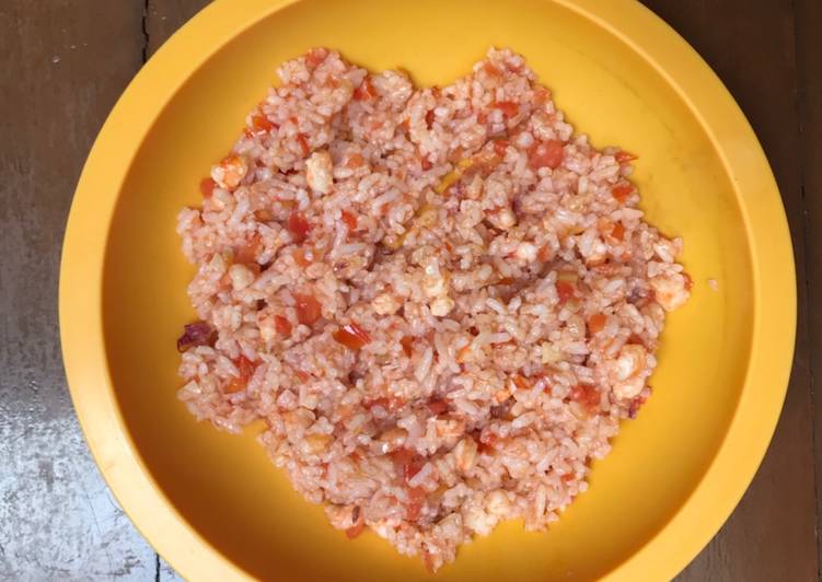 Resep Makanan Anak  Nasi Goreng Udang &amp; Tomat Anti Gagal