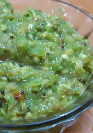 A picture of Green Chillie Chutney.