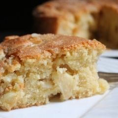 A picture of Apple cake.