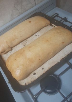 Una foto de Pan de Carne envuelto en masa..