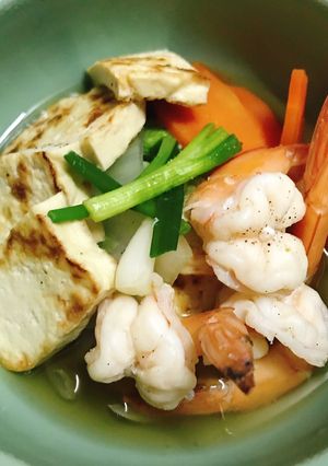 รูปของ นาเบะกุ้ง-เต้าหู้ย่างน้ำขลุกขลิก ซุปใสไร้น้ำมัน คลีนๆ