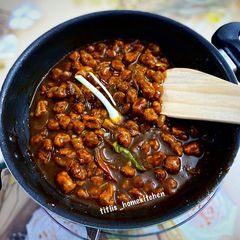 A picture of Chilli Soyabean.