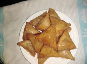 صورة لوصفة بريوات حلوين باللوز